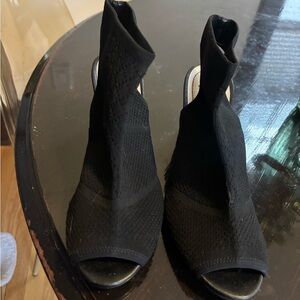 Elegant Black Women's Shoes